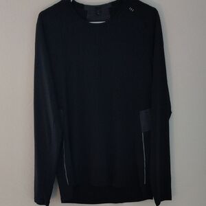 Lululemon  Black And Grey Lightweight Athletic Long Sleeve Shirt.